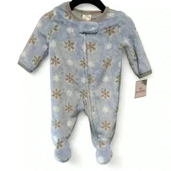 Little Beginnings- Nwt-  Boy’s  Baby Blue Snowflake Sleeper 0-3 Months - Picture 1 of 7